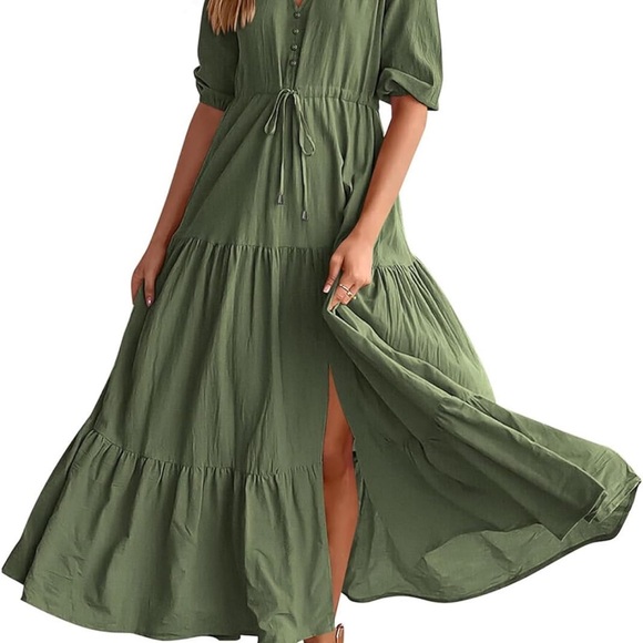 Dresses & Skirts - NWT Boho Green Maxi Dress